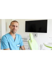 Dr Gheorghita Mircea - Surgeon at Neoclinique Dental Clinic