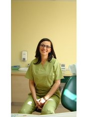 Dr Laura Ilian - Dentist at Bote-San Clinique