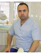 Dr Gregory Volozhin -  at Boguslavsky dental clinic