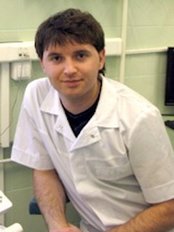 Dr Vitalij Derkach - Dentist at Periodent
