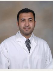Dr. Mohammed Nadershah - Tahlia street, clinics Dntalia- bin center Hmran-, Jeddah, 