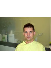 Dr Miroslav Vasovic - Dentist at Slodent Dental Centar