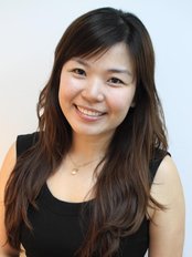  Jasmine Joke Nan Lee - Principal Dentist at Casa Dental (Holland)