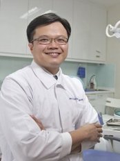 Dr Yeo Kok Beng - Dentist at Royce Dental Surgery - Ghim Moh