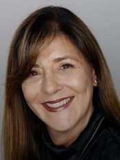 Robyn Zinman - Chief Executive at OptiSmile Advanced Dentistry and Implant Centre