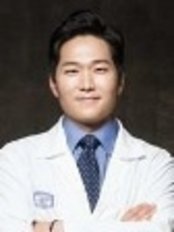 Dr Byungju Joh - Dentist at Shine dental clinic