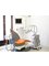 Centre Dental Vilanova - orange-room 