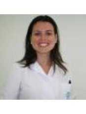 Dr Cristina Sánchez Mola - Orthodontist at Clínica Dental Dentes