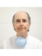 Dr Santiago Girons Bonells - Doctor at La Clínica Inglés-Girons