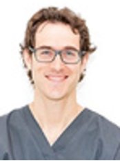 Dr Sergio García -  at Clinica Dental Dra. Esther de Bustamante