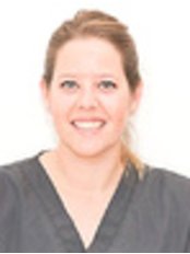Dr Marta Carbonell -  at Clinica Dental Dra. Esther de Bustamante
