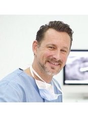 Pascal Wagener - Practice Director at PalmaDentist