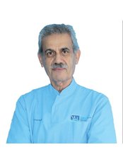 Dr Yusef Mahfoud Fayek - Dentist at Clínica Dental Yusef Mahfoud