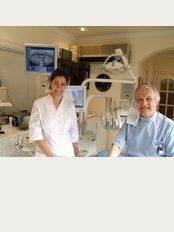 Dr. Clement Dental Clinic - Av. Manolete nº 20, Nueva Andalucía, Marbella, 29660, 