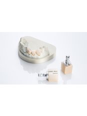 Porcelain Veneers - Clínica Dental Cots