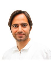 Dr Alfonso de Barutell Castillo - Dentist at Grupo Clínico Dental Doctor Senís - Aldaia