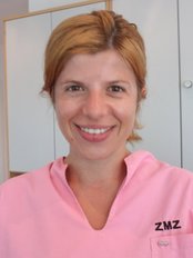 Dr Deniza Uzunova - Principal Dentist at Dental Praxis Cham