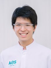 Dr Suth Phansawangwong - Dentist at AOS Smart Clinic