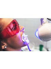 Teeth Whitening - Doctor Bayar