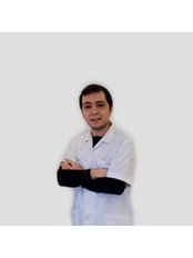 Dr Uzm. Onur ÖZCAN - Orthodontist at Eksen Dental Clinic