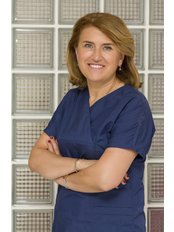Dr. Canan Çaliskan Yümsel - Zahnärztin - Hurma Zahngesundheitszentrum