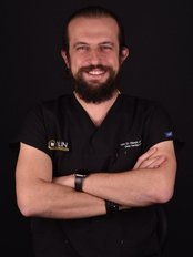 Dr Hüseyi̇n Aslantürk - Surgeon at Yalin Dental Clinic