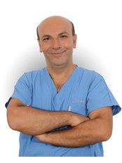 Dr Bariş IŞIK - Dentist at Park Dental