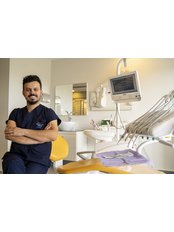 Dr Oktay Aykut Engür - Dentist at Dental Smile Antalya