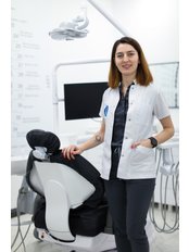 Prof Büşra Teber - Oral Surgeon at Esteconfido