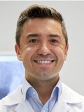 Andrew Smth - Dentist at Jose Clinic