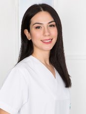 Dr Eda Şahi̇ntürk Güner - Dentist at Smartdent Clinics