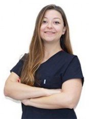 Dr Elif Gözde Katmer - Dentist at Dentaliva Ağız ve Diş Sağlığı Polikliniği