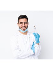 Dr Burak Sekmen - Dentist at Diş Mimarisi