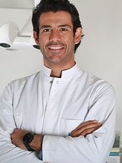 Dr Ertuğrul Çetinkaya - Dentist at Dr. Ertuğrul Çetinkaya