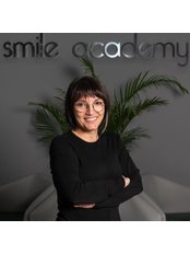 Bengü Bozacı -  at Smile Academy Clinic