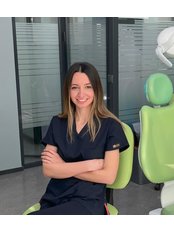 Dr Büşra Keleş - Dentist at Vividenta