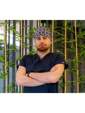 Dr Özgür Oşar - Surgeon at Dentagram Dental Clinic