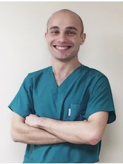 Dr Uzmanı Taner Köroğlu -  at Denta Klinik
