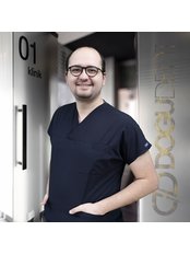 Dr Tunahan  Erözer -  at DoğuDent Ağız Ve Diş Sağlığı Polikliniği - Umraniye