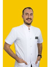 Dr Hasan Çınarcık - Dentist at DentaPoint | Dental Hospital