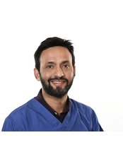 Dr Karun Dewan - Dentist at Leagrave Dental Sedation Clinic