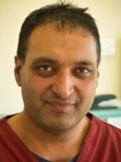 Dr Harinder Gill - Principal Dentist at Moonlight Dental Surgery - Shinfield
