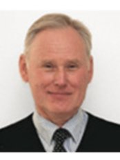 Mr Bill Kusiar -  at Cheshire Dental Centre