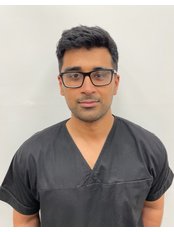 Dr Usmaan Khan - Dentist at Middlewich Street Dental Practice