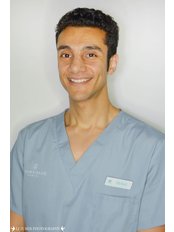Dr Mehdi Yazdi - Dentist at Crown Bank Dental