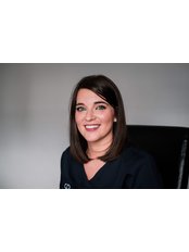 Dr Suzanne Dinsmore - Associate Dentist at Gentle Dental & Implant Clinic