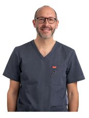 Dr Daniel  Zillwood - Dentist at Exeter Advanced Dentistry