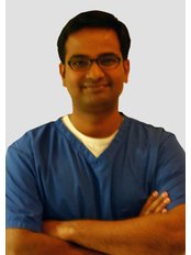 Dr Suresh Somasundaran - Dentist at Andrew Brown Dental