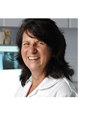 Dr Fiona Boardman - Dentist at Christchurch Orthodontics
