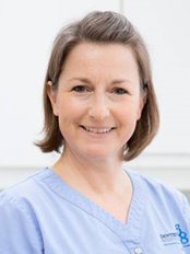 Lisa Colquhoun - Dental Hygienist at Dentistry At 68